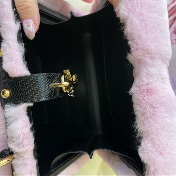 NEW Pink Leather Brand Logo Handbag Rabbit Fur Padlock Lizard - Picture 4 of 9